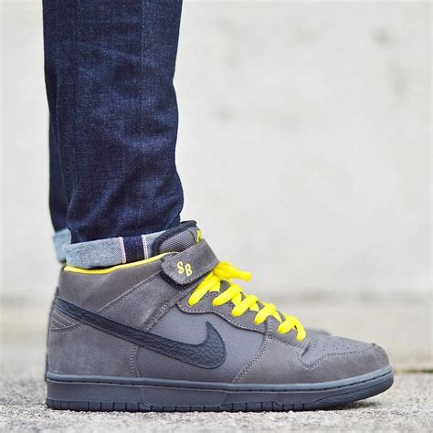 Nike sb dunks mid tops